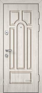 Филёнчатая дверь с зеркальной секцией и хромированной фурнитурой №11 внешняя - фото